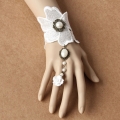 Vintage Style White Flower Embroidery Pearl Bracelet with Ring J18007