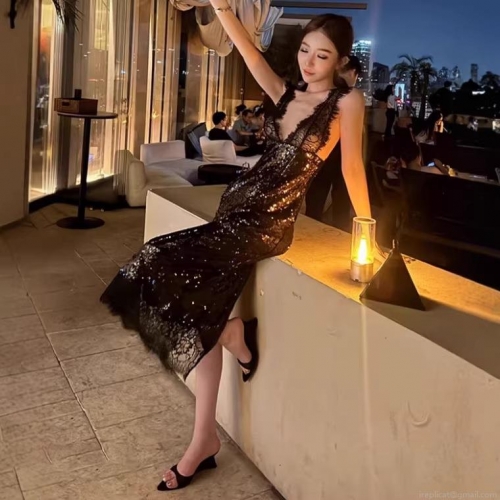 Women Sexy Sequin Lace Patchwork Maxi Dress Elegant V Neck Sleeveless Bodycon Evening Party Dress For Nightclub Banquet Lady Fashion Dress