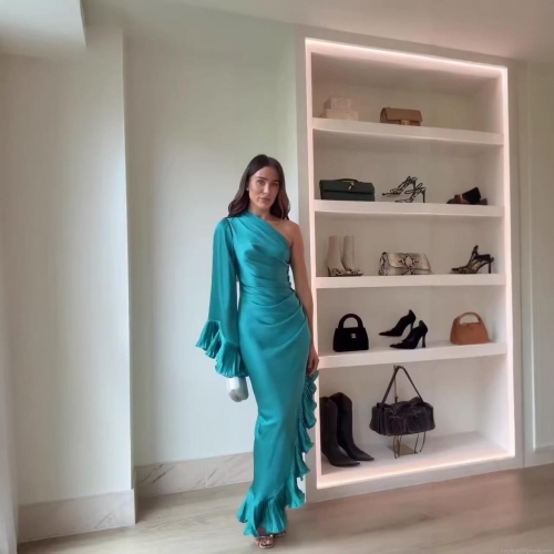 Women Sexy Satin One Shoulder Pleated Maxi Dress Elegant Ruffle Hem Solid Color Slim Fit Evening Party Gown High Quality Resort Wear