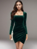 Elegant Emerald Green Velvet Mini Dress For Women Square Neck Long Sleeve Ruched Bodycon Dress Party Evening Sexy Slim Fit Celebrity Style Short Dress