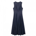 Women's Sleeveless Round Neck Denim Midi Dress Casual Slim Fit A-Line Flared Dark Blue Long Dress For Summer Daily Wear