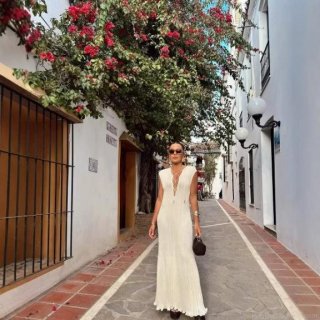 Women Sexy Deep V-Neck Sleeveless Knit Maxi Dress Elegant Ribbed Bodycon Tie-Up Backless Long Dress For Party Vacation Wedding