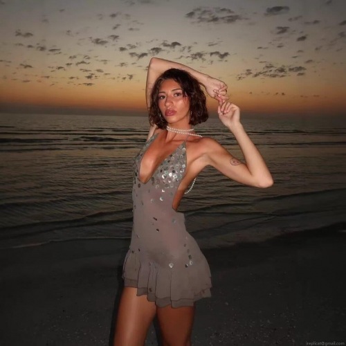 Women's Sexy Halter Backless Mini Dress Elegant Ruffle Hem Solid Color Polyester Dress With Shell Button Decoration For Party Vacation Clubwear