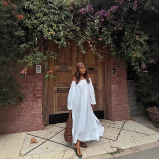 Elegant White Off-The-Shoulder Linen Cotton Maxi Dress For Women French Resort Style Long Sleeve Loose A-Line Casual Vacation Sundress