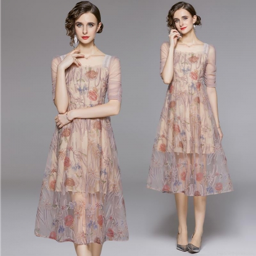 Women Elegant Floral Embroidered Mesh Dress Square Neck Puff Sleeve High Waist A-Line Midi Dress For Wedding Party Cocktail Event Ladies Luxury Embroidery Mesh Dress