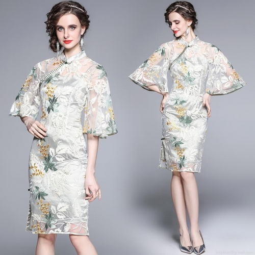 Women's Elegant Improved Qipao Dress Vintage Floral Embroidery Lace Trumpet Sleeve Midi Dress Chinese Style Party Evening Gown Women Clothing