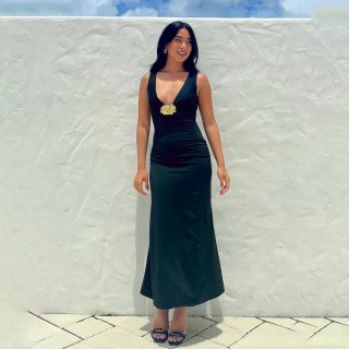 Women's Sexy V-Neck Maxi Dress With Gold Flower Decoration Sleeveless Bodycon Ruched Polyester Milk Silk Long Dress For Party Club Evening Night Out