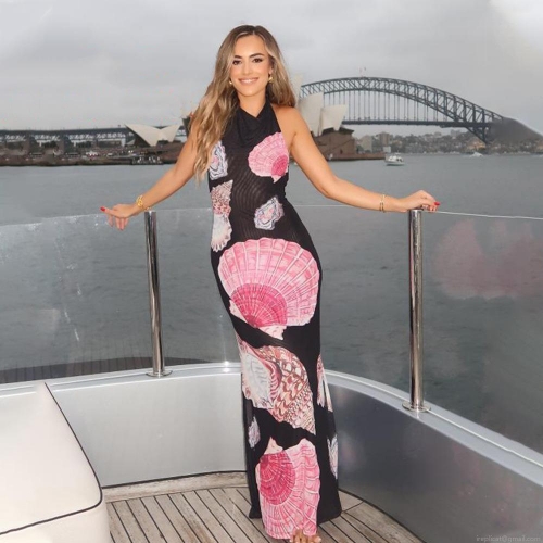 Elegant French Sexy Halter Maxi Dress Women Backless Slim Fit Seashell Print Polyester Mesh Milk Silk Long Dress For Beach Vacation Party Summer