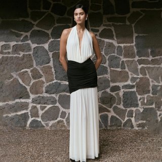 Women's Sexy Backless Halter V-Neck Maxi Dress Black White Contrast Color Ruched Bodycon Mesh Patchwork Elegant Evening Party Gown Long Dress