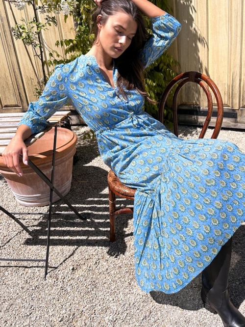 Women's Bohemian Floral Print V-Neck Maxi Dress Elegant Long Sleeve High Waist Drawstring Ruffle A-Line Long Dress For Vacation Beach Party