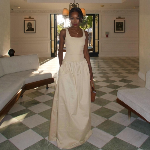 Women's Sexy Square Neck Sleeveless Maxi Dress Slim Fit Backless A-Line Long Dress Solid Color Elegant Party Clubwear Sundress