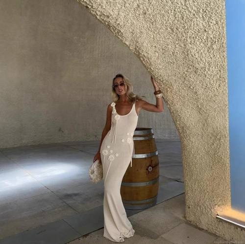 Women's 3D Floral Applique Knit Maxi Dress Elegant Sleeveless V-Neck Fringe Bodycon Long Dress For Vacation Summer Beach Party Sexy Slim Fit Knitwear