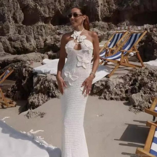 Women's Crochet Halter Maxi Dress With 3D Flower Patchwork Hollow Out Backless Beach Vacation Long Dress Elegant Summer Knitted Sundress