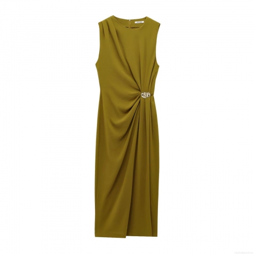 Women Sleeveless Round Neck Midi Dress With Pleated Waist Metal Buckle Decoration Polyester Crepe Elegant Street Style Casual Solid Color Dress