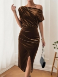 Women's Elegant Velvet Off Shoulder Midi Dress Sexy Side Split Ruched Bodycon Evening Party Polyester Elastane Long Sleeve Slim Fit Dress Brown