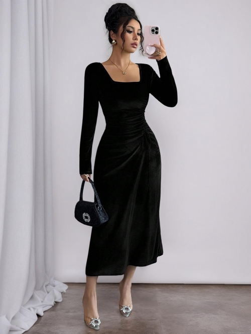 Elegant Black Velvet Midi Dress For Women Vintage Square Neck Side Ruched Long Sleeve Slim Fit Bodycon Dress For Banquet Party Autumn Winter