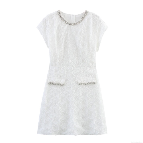 Elegant White Bodycon Mini Dress With 3D Rose Flower Texture Rhinestone Chain Round Neck Short Sleeve French Style Party Dress For Women