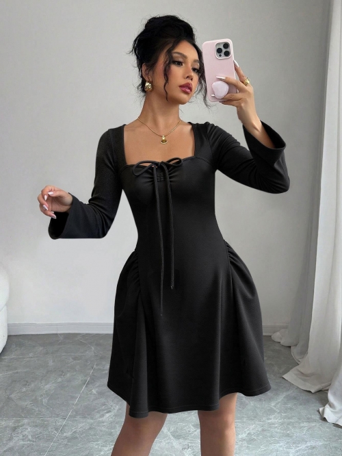 Women's Sexy Black Long Sleeve Mini Dress Square Neck Bodycon Knit Party Dress With Bow Tie Knot And Ruched Detail Elegant Autumn Winter Clubwear Evening Dress
