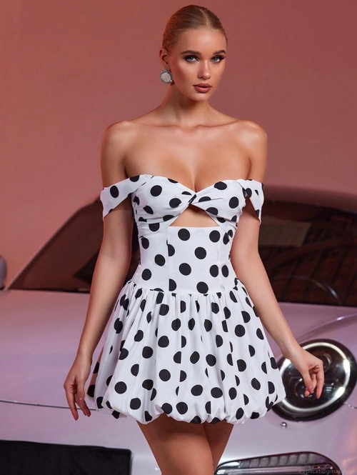 Women's Sexy Polka Dot Off-The-Shoulder Mini Dress 100% Polyester Tube Top Backless Cut Out Puff Hem Summer Vacation Party Dresses