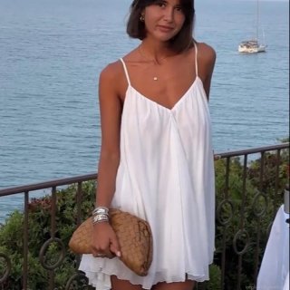 Women Sexy Backless V-Neck Spaghetti Strap Mini Dress Elegant Pleated Hem Chiffon Feel Flowy Vacation Beach Party Sleeveless Dress