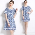 Women's Elegant Blue and White Porcelain Print Short Sleeve Dress Round Neck A-Line Mini Dress Slim Fit Polyester Fashion Summer Party Commute Vestidos
