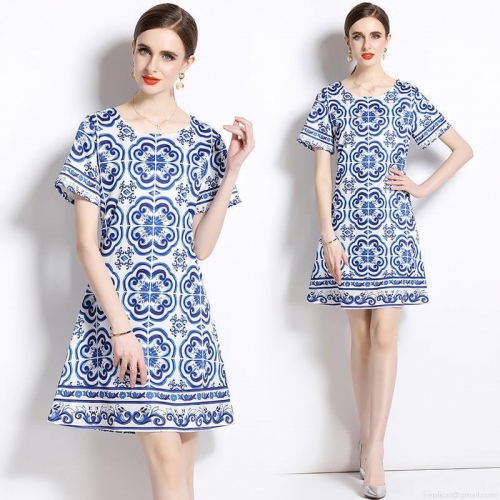 Women's Elegant Blue and White Porcelain Print Short Sleeve Dress Round Neck A-Line Mini Dress Slim Fit Polyester Fashion Summer Party Commute Vestidos