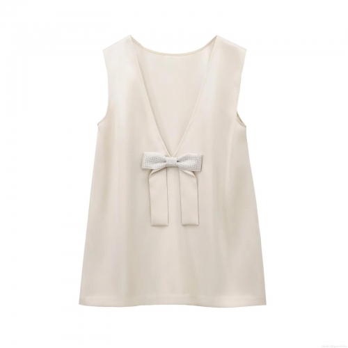 Women's Elegant Champagne Satin Backless Mini Dress with Rhinestone Bow Sexy Sleeveless A-Line Party Dress for Wedding Banquets and Proms