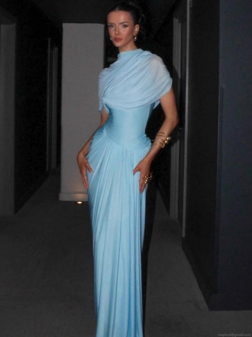 Women's Elegant Party Dress Solid Color Ruched Halter Neck Sleeveless Slim Fit Maxi Gown for Evening Vacation Wedding Guest