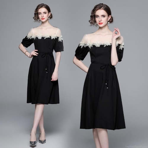 Women's Elegant French Black Midi Dress Mesh Splicing Lace 3D Floral Applique Short Puff Sleeve High Waist A-Line Swing Party Dress