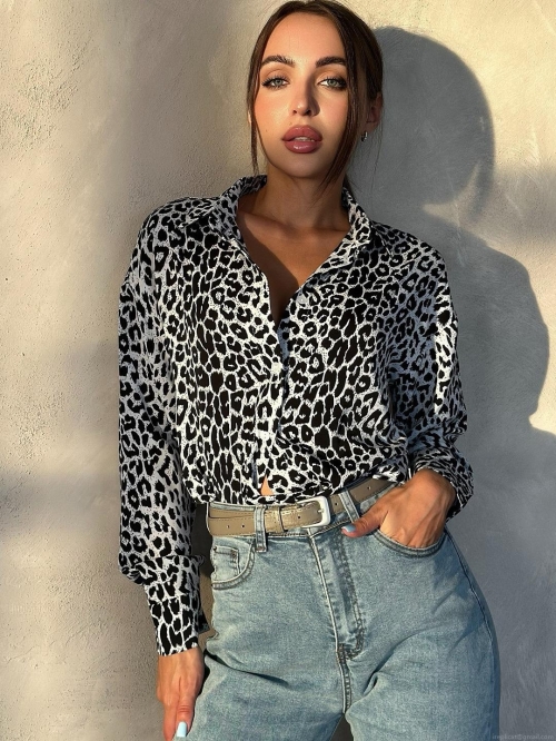 Women's Retro Leopard Print Long Sleeve Shirt Vintage Cotton Blend Loose Button Down Blouse Sexy Fashion Streetwear Casual Top