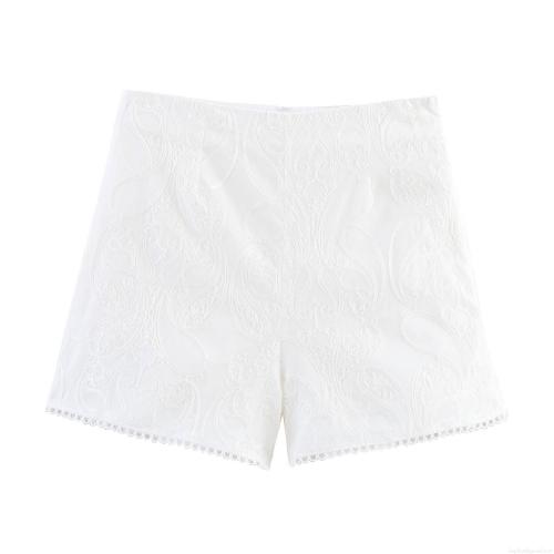French Style White Lace Embroidery Women Shorts Elegant Paisley Scalloped Edge Mid Waist A-Line Hot Pants For Summer Vacation Ladies Casual Wear