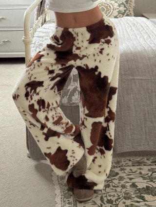Women's Cow Print Fleece Wide Leg Pants Casual Warm Plush Lounge Trousers For Home Autumn Winter Animal Print Pajama Bottoms