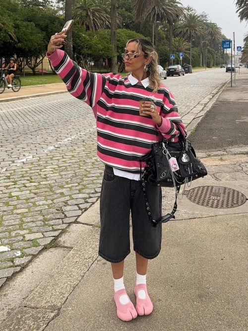 Women's Striped Pullover Sweatshirt Cotton Blend Letter Print Loose Fit Round Neck Long Sleeve Top for Trendy Streetwear Daily Fashion