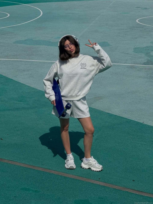 Women's 100% Cotton Round Neck Sweatshirt Loose Fit Letter Print Pullover Long Sleeve Sporty Streetwear Casual Autumn Winter Top