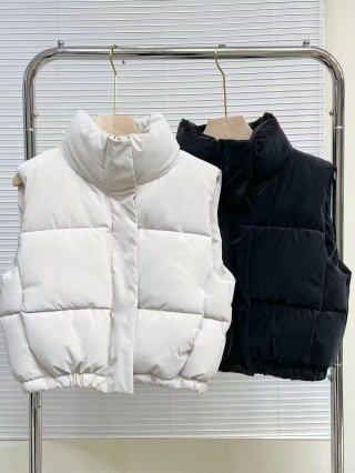 Women's PU Leather Padded Vest Stand Collar Sleeveless Quilted Cropped Vest Warm Autumn Winter Street Style Zipper Slim Fit Jacket For Women