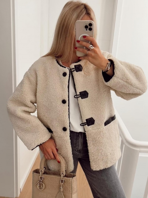 Women's Loose Lambswool Fleece Jacket Outerwear With Contrast Leather Trim Round Neck Long Sleeve Casual Streetwear Coat For Autumn Winter Women