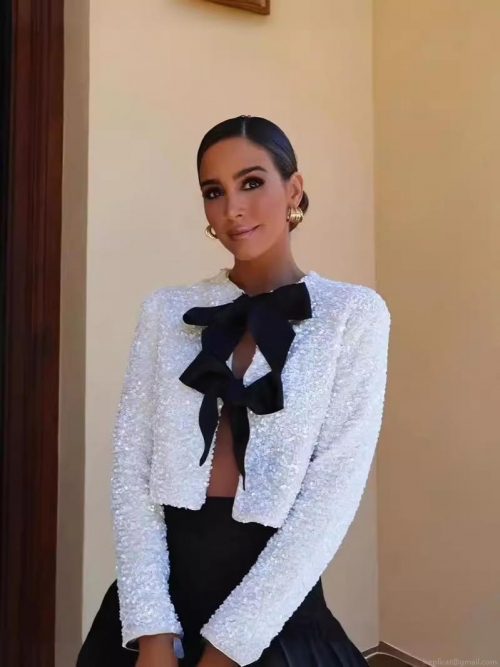 Women's Sequin Jacket Long Sleeve Elegant Sparkly Outwear with Large Bow Decor Fashion Short Round Neck Jacket for Party Evening Night Club