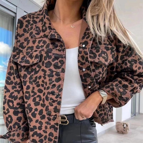 Women's Leopard Print Denim Jacket Loose Fit Raw Hem Cropped Jean Outwear With Chest Pockets Button Down Streetwear Coat For Fall Spring