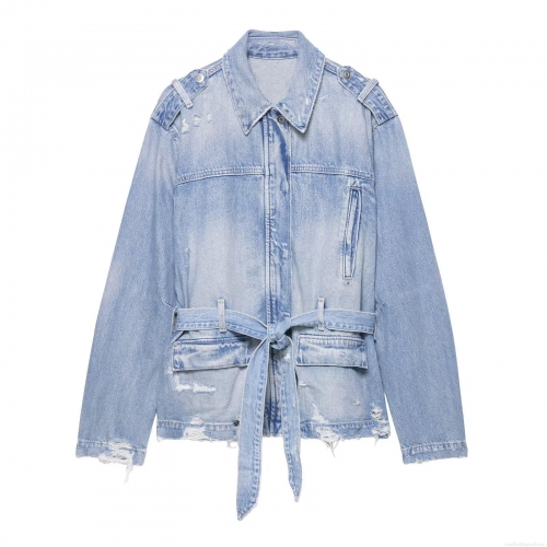 Women's Casual Distressed Denim Jacket Washed Cotton Ripped Outerwear With Waist Belt Epaulets Long Sleeve Lapel Jacket For Daily Wear Fashion Coat