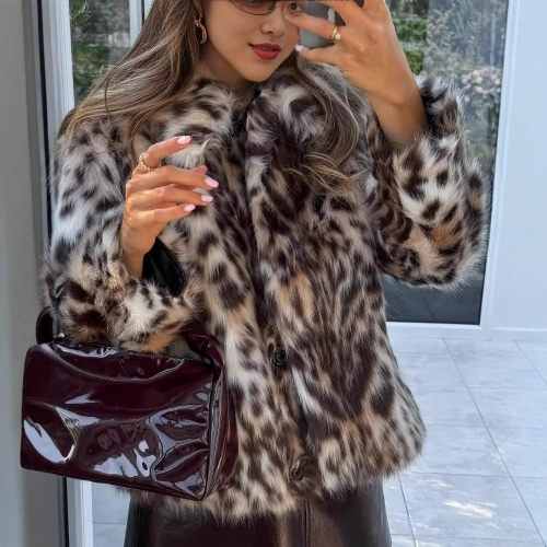 Women's Wild Leopard Print Faux Fur Jacket Winter Warm Fluffy Short Overcoat With Turn-down Collar Streetwear Loose Fit Plush Cardigan Outerwear For Ladies
