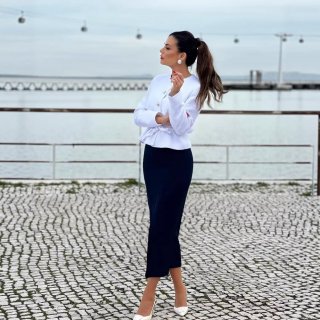 Women's Tweed Short Jacket Elegant Round Neck Long Sleeve Coat With Belt Fashion Gold Buttons Outerwear For Autumn Ladies Casual Office Tops