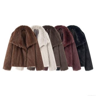 Women's Luxury Faux Fur Coat Elegant Oversized Lapel Shaggy Jacket Short Warm Winter Outerwear Solid Color Long Sleeve Polyester Furry Coat for Party Daily