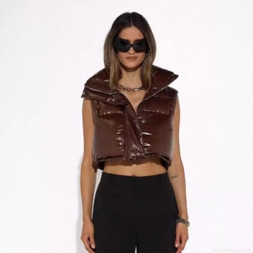 Women's Shiny Patent Leather Padded Vest Short Motorcycle Style High Collar Sleeveless Puffer Jacket Deep Brown Wine Red Padded Waistcoat for Streetwear Autumn Winter