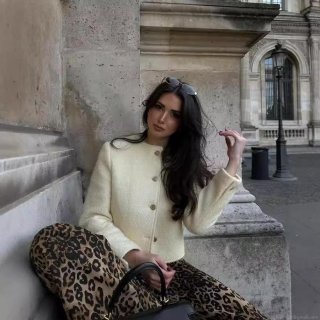 Women's Elegant Tweed Short Jacket French Style Round Neck Solid Ivory White Coat With Gold Buttons For Autumn Winter Daily Wear