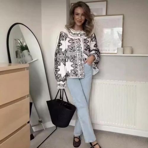 Women 100% Cotton Bohemian Floral Embroidery Jacket Round Neck Long Sleeve Casual Western Style Outerwear With Hidden Buttons For Autumn Winter