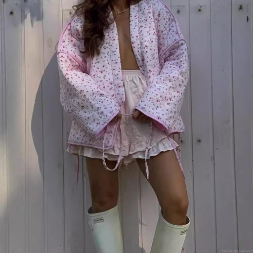 Women's Retro Sweet Floral Print Quilted Padded Jacket 100% Polyester V-Neck Tie-up Loose Fit Long Sleeve Coat For Autumn Winter