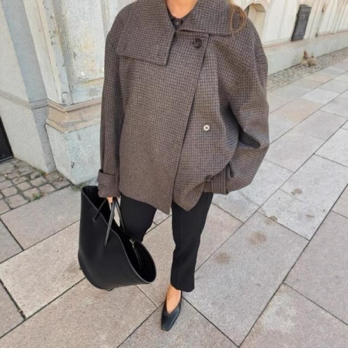 British Style Women Houndstooth Woolen Jacket Vintage Stand Collar Plaid Short Coat With Faux Leather Patchwork Winter Warm Outerwear