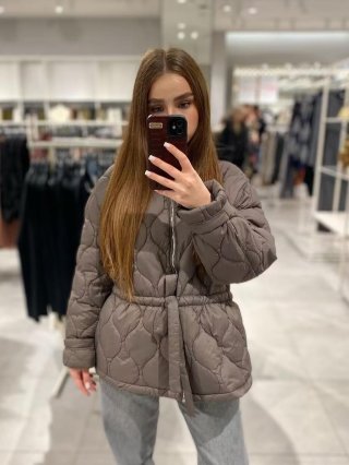 Women's Casual Wave Quilted Padded Jacket Round Neck Solid Color Streetwear Cotton Coat With Tie Waist Zipper Autumn Winter Outwear