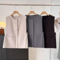 Women's Autumn Fashion Minimalist Sleeveless Woolen Blend Vest Round Neck Button Patchwork Solid Color Casual Cardigan Outerwear Waistcoat