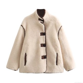 Women's Winter Fashion Faux Lamb Wool Jacket Casual Loose Stand Collar Fleece Coat With Contrast Leather Trim For Daily Outdoor Warmth